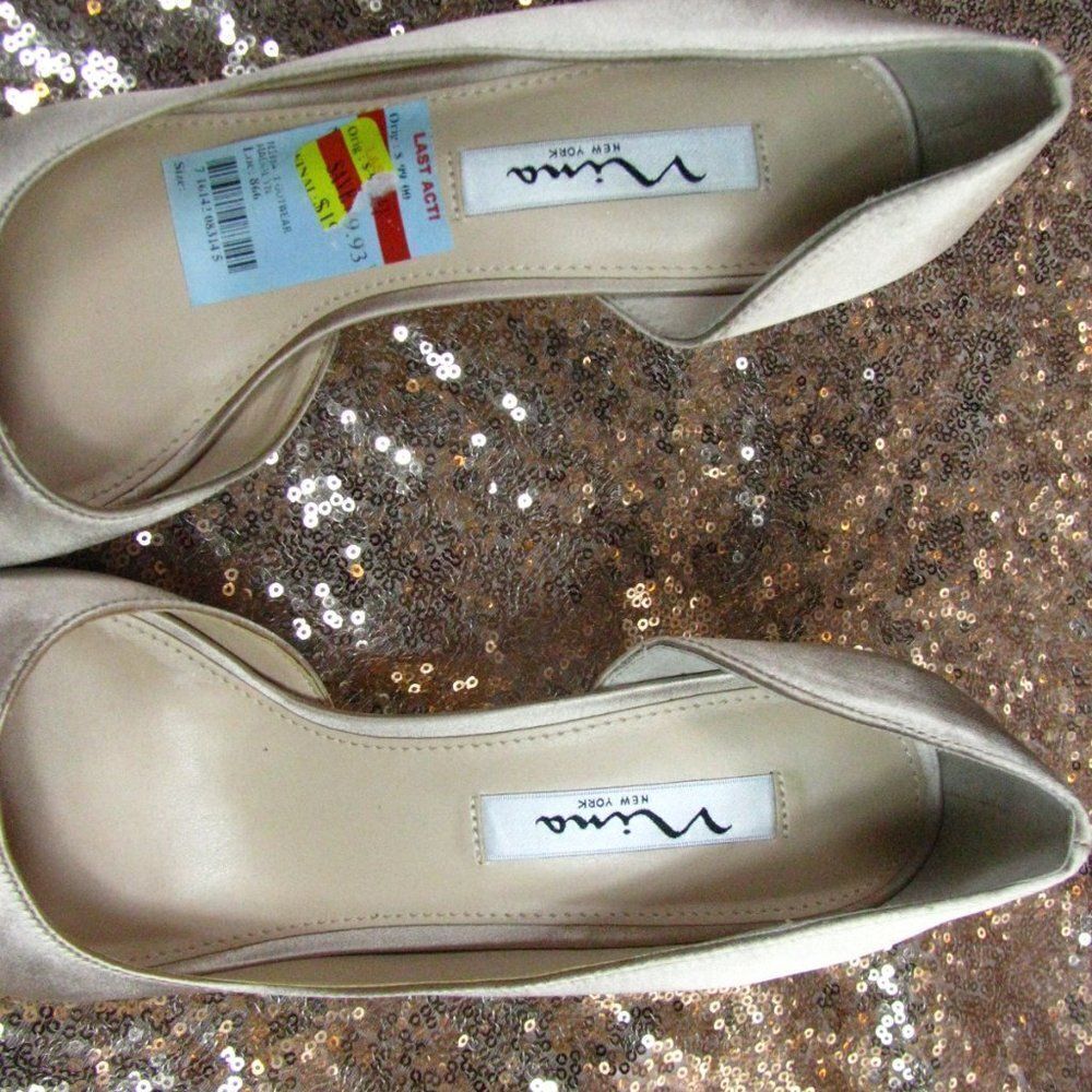NIB Nina satin champagne kitten heels 9.5 - Picture 4 of 10